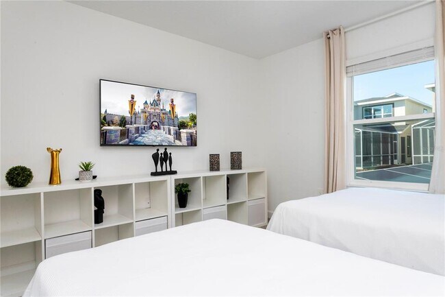 Building Photo - 1162 Kingsbarn St