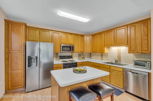 Building Photo - 548 St Andrews Pl