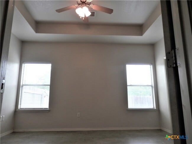 Building Photo - 331 Oelkers Dr