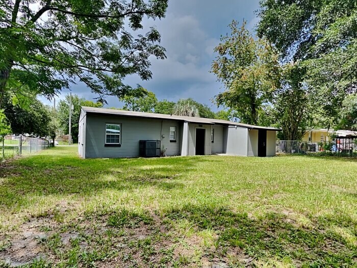 Building Photo - 5150 Corsair Ave
