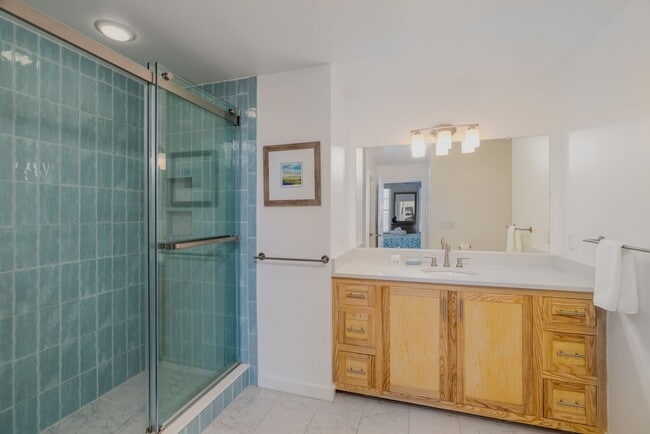 Building Photo - Sandbridge Off Season/Furnished 3 bed Read...