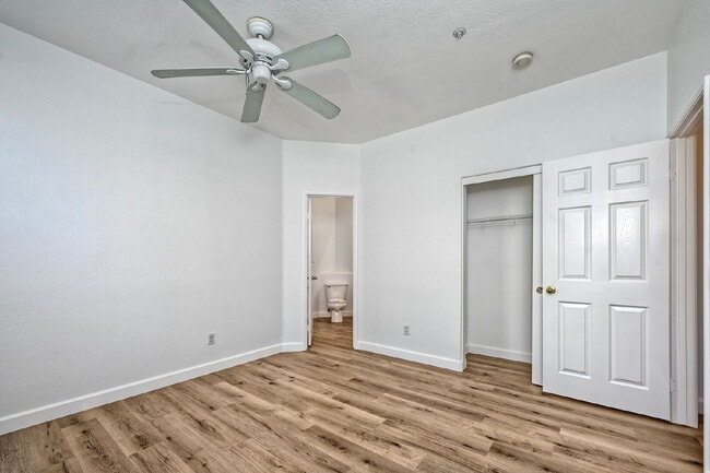 Building Photo - Cozy Condo  Saxony at Encinitas Ranch