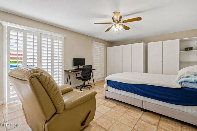 Building Photo - 4504 Maj Sprague Ave