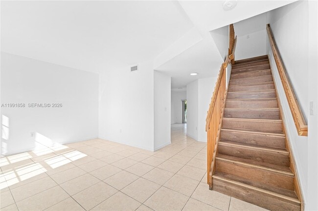 Building Photo - 365 NW 109th Ave