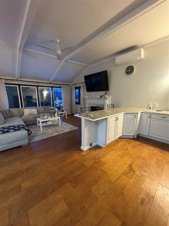 Building Photo - 8 Lawson Ct