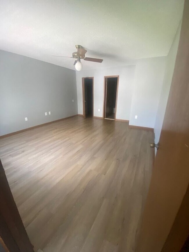 Building Photo - 4 Bedroom 2 Bath Bartlett Home for Rent.