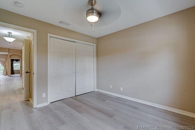 Building Photo - 6183 Floral Lakes Dr