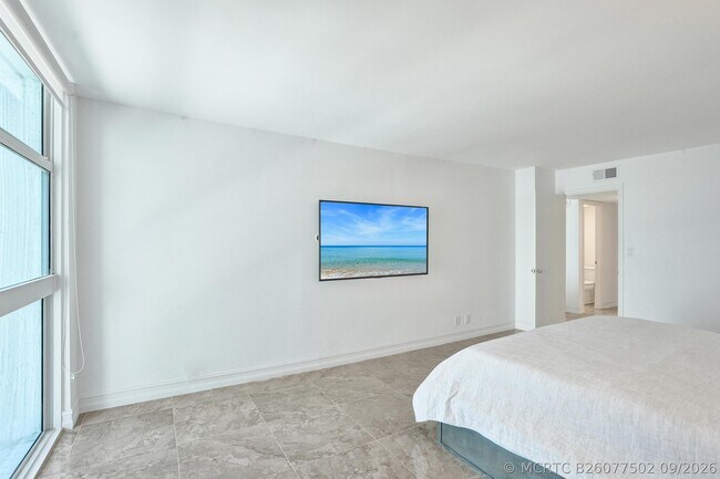 Building Photo - 1360 S Ocean Blvd