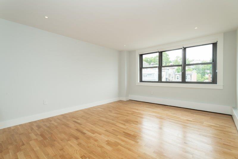 Building Photo - 1400 Columbia Rd