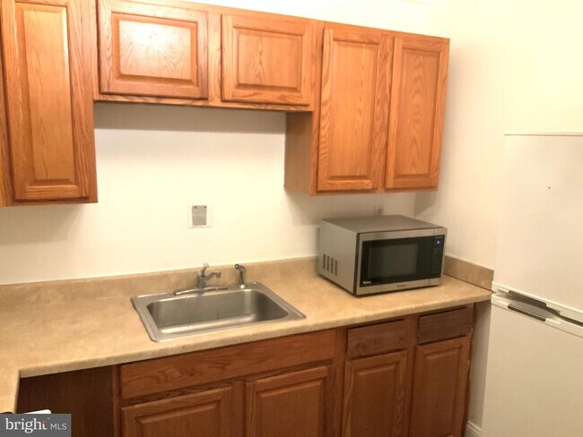 Primary Photo - 312 N Paca St