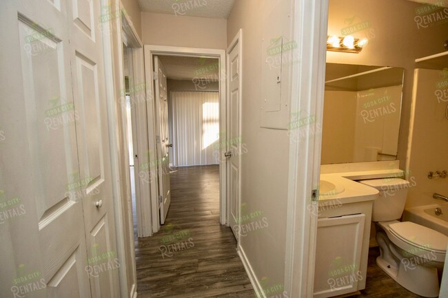 Building Photo - 2 Bedroom, 2 Bath Condo at Village Creek -...