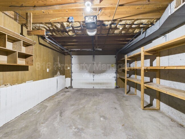 Building Photo - 7156 Woodson Rd