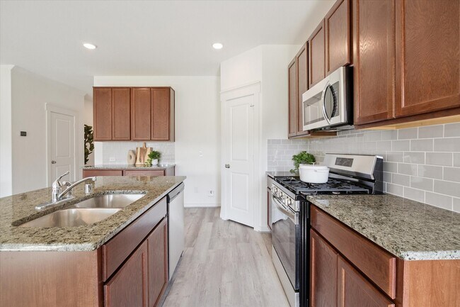 Building Photo - 7419 Casuna Ln