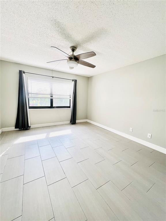 Building Photo - 12500 Capri Cir N