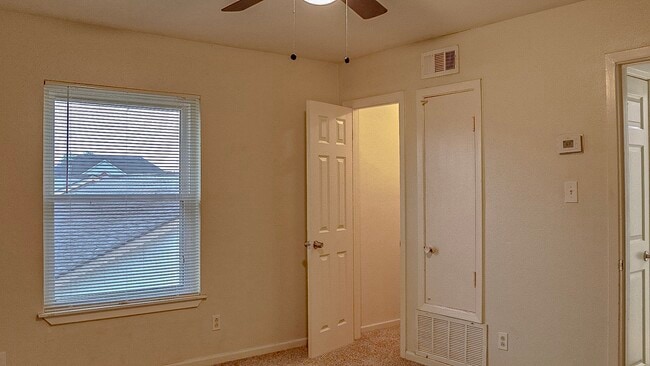 Building Photo - 3308 Burke Rd