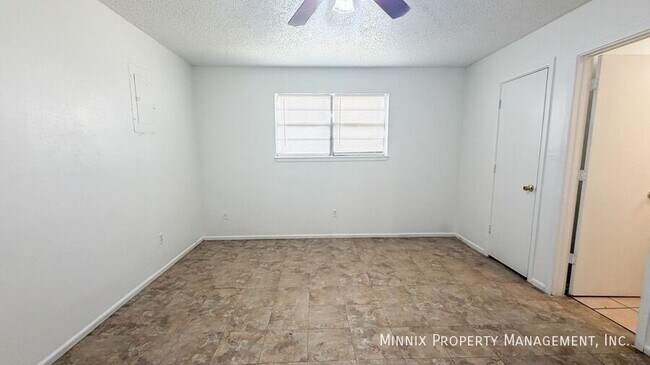 Building Photo - 7306 Avenue W