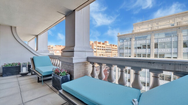 Building Photo - 701 Pennsylvania Ave NW