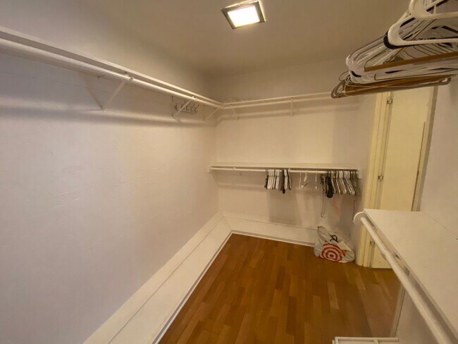 Building Photo - Beautiful 3 Bedroom Home in NE Albuquerque