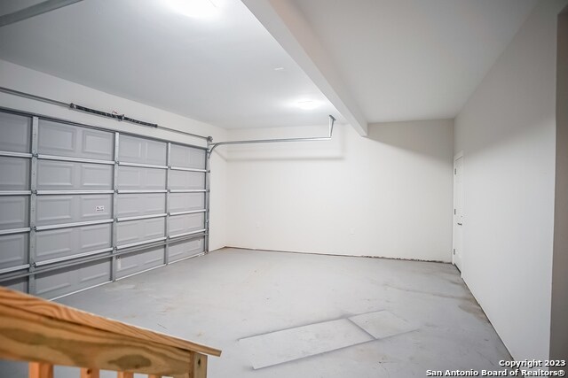 Building Photo - 303 Victor St