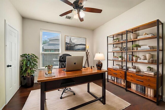 Building Photo - 5811 Trinity Bluff Ct