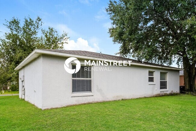 Building Photo - 3 Bedroom Pet-Friendly Home in Kissimmee, ...