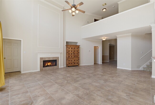 Building Photo - 5910 Willowfield Ct