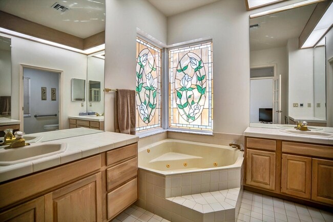 Building Photo - 13471 Miles Standish Port