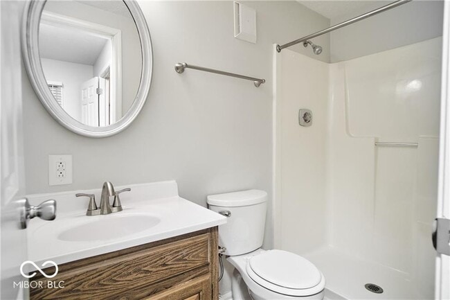 Building Photo - 802 Westridge N Dr