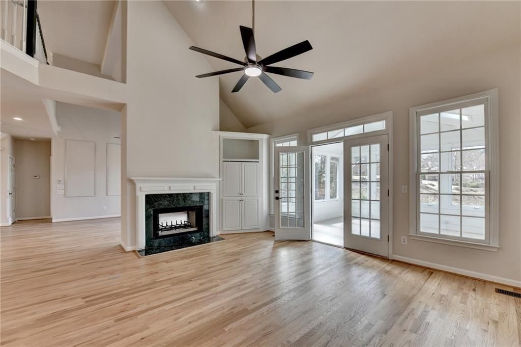 Building Photo - 6415 Sterling Dr