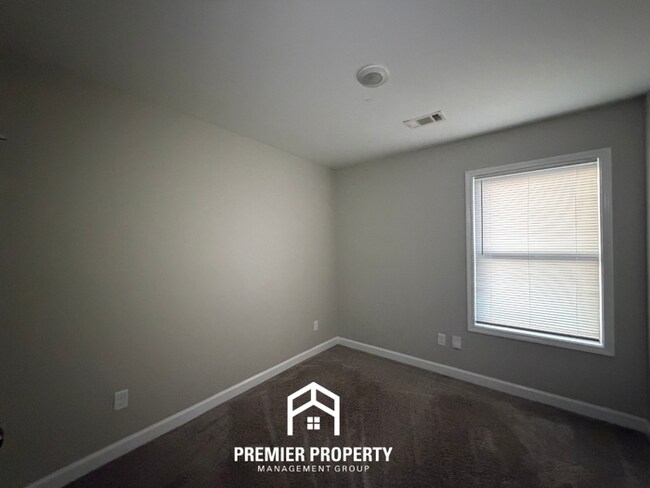 Building Photo - Beautiful 4BR/2BA Tuscaloosa Home | 1,497 Sq Ft, Covered Back Patio & 2-Car Garage