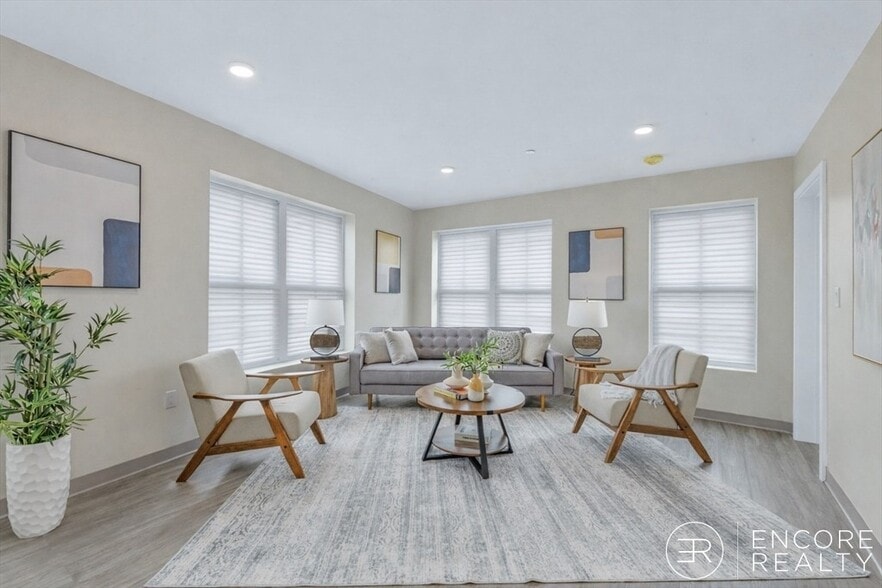 Building Photo - 375 Cummins Hwy