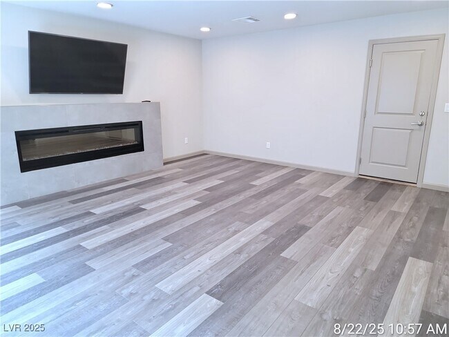 Building Photo - 8037 Misty Canyon Ave