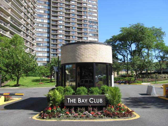 Primary Photo - 1 Bay Club Dr