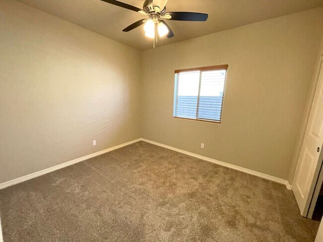 Building Photo - 2022 Construction 3 Bedroom Home in Southe...
