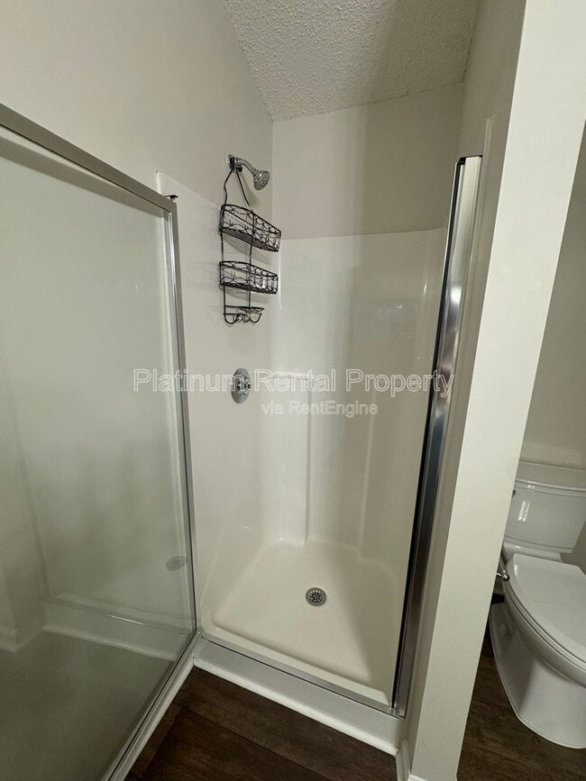 Building Photo - 335 Charlyne Way