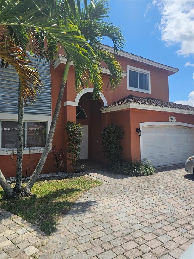 Primary Photo - 16600 SW 45th St