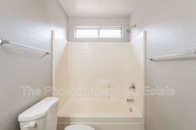 Building Photo - 2685 E Olivine Rd