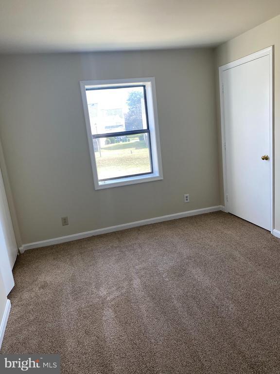 Building Photo - 200 Chesterfield Ln