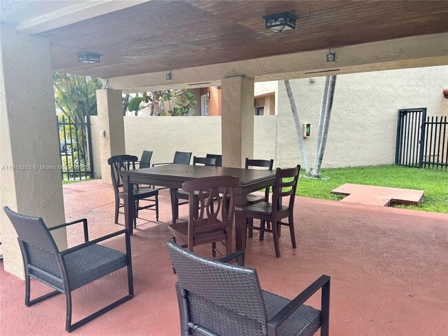 Building Photo - 9961 NW 9th St Cir