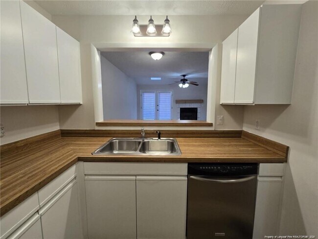 Building Photo - 1192 Windham Ct