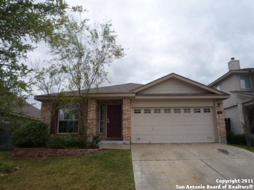 Building Photo - 2476 Medina Dr
