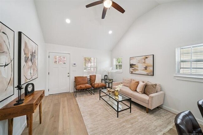 Building Photo - Gorgeous updated and modern open layout