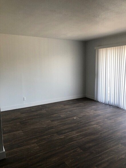 Building Photo - 13011 12th Ave SW