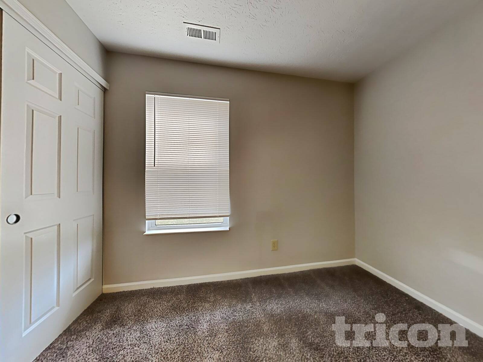 Building Photo - 1420 Pencross Ln