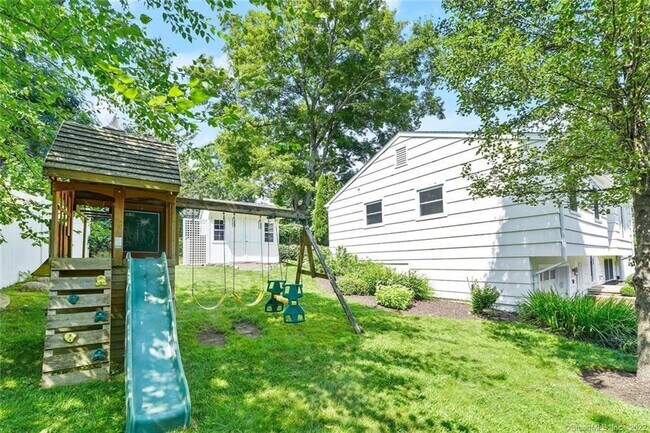 Building Photo - 50 Catoonah St