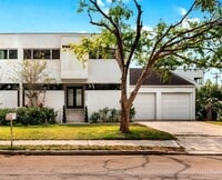 Building Photo - 4522 W North B St