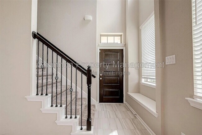 Building Photo - 2559 Terrace Point Dr