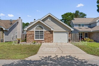 Building Photo - 1721 Colonial Ct