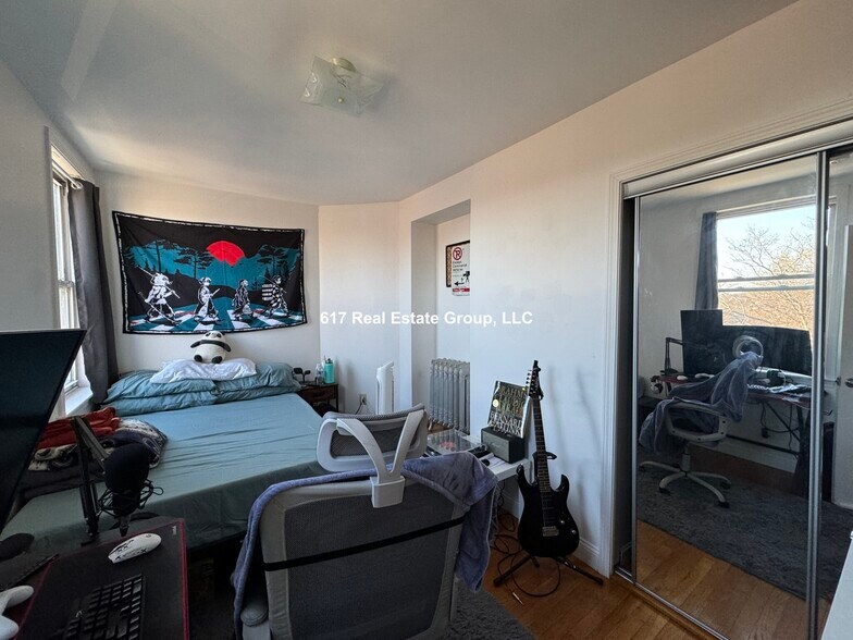 Building Photo - 41 Egremont Rd