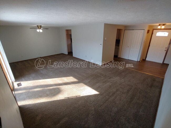 Building Photo - Split level home with updates in Amherst S...